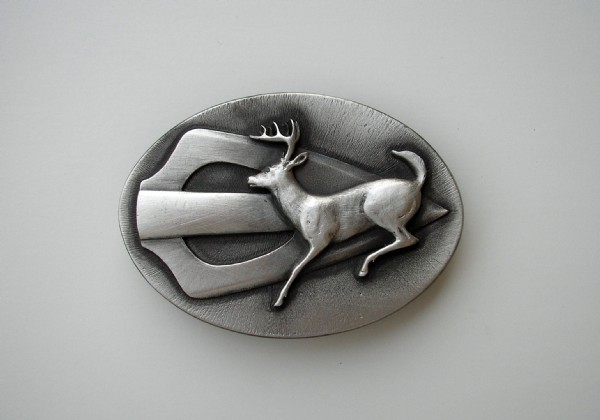 Whitetail on Broadhead Pewter Buckle A-4